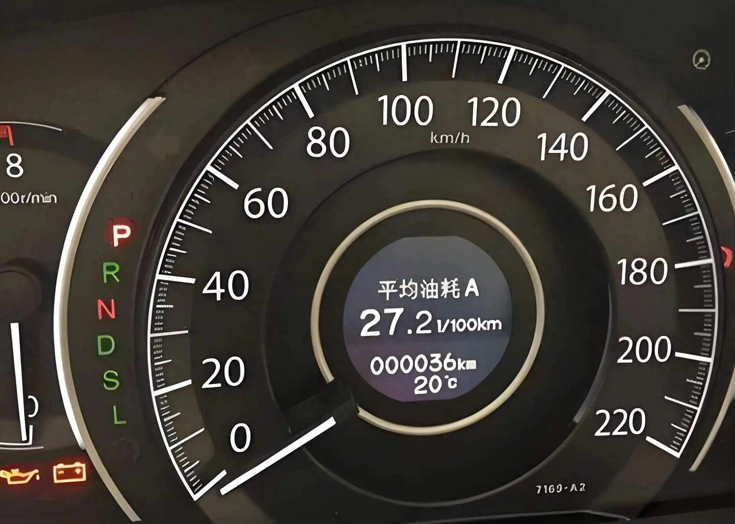 怎么判断汽车油耗大不大？记住这个金标准，及时检查车辆！