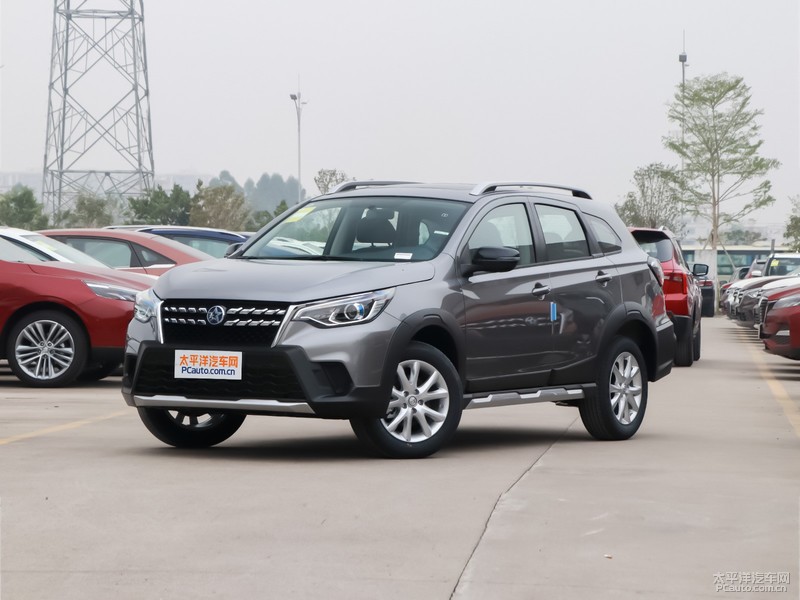 启辰t70后排座位放倒  启辰t70后排座套怎么安装