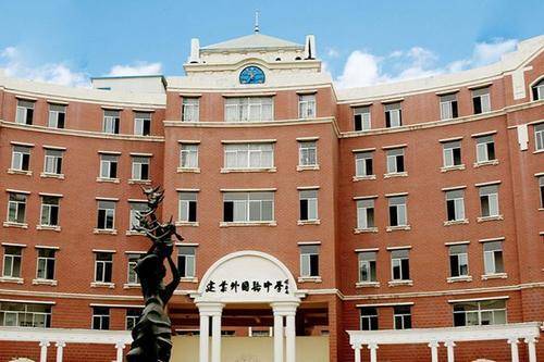 郑州航空英迪国际学校小学学费_郑州民办高中排名_郑州民办高中分校