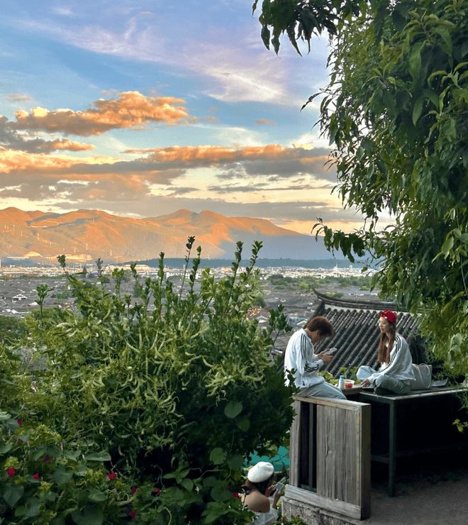 云南家庭旅行_云南旅游攻略_丽江正宗美食