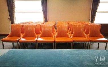 借款人逃匿失踪,可以要担保人还钱吗