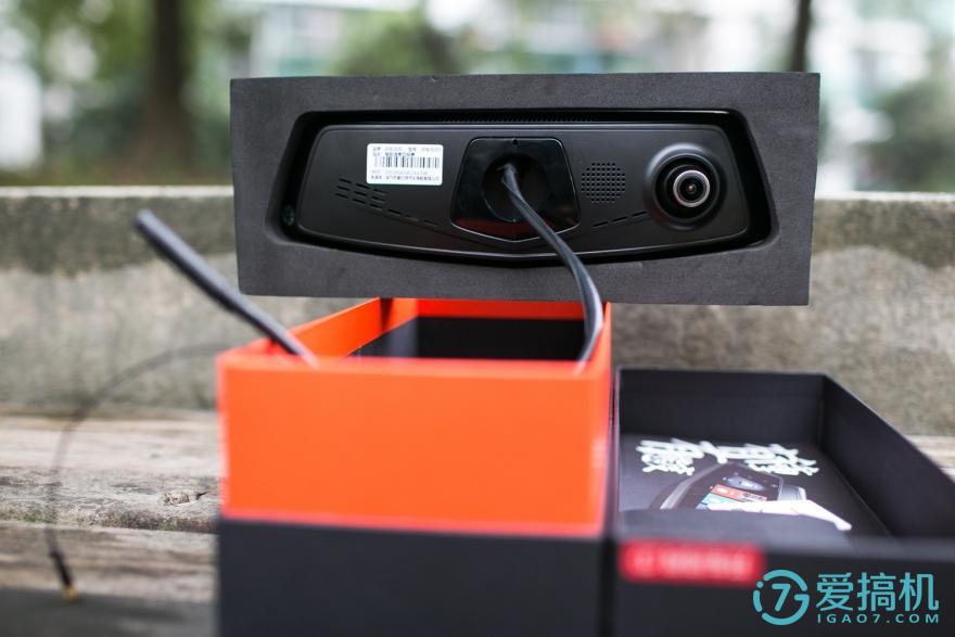 在后视镜里住着领航员,开车问问3智能语音后视镜体验(图4) 在后视镜里住着领航员,开车问问3智能语音后视镜体验