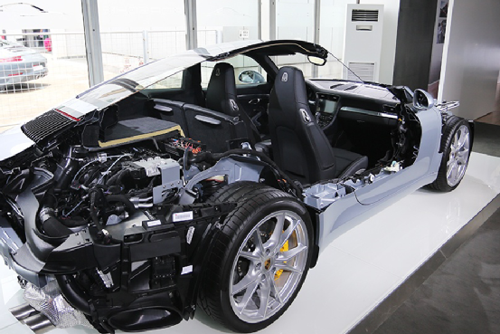 双叉臂>麦弗逊?多连杆>扭力梁?汽车悬挂鄙视链真的靠谱吗(图9) 扭力梁悬挂优缺点_汽车悬挂与避震_汽车悬挂形式选择