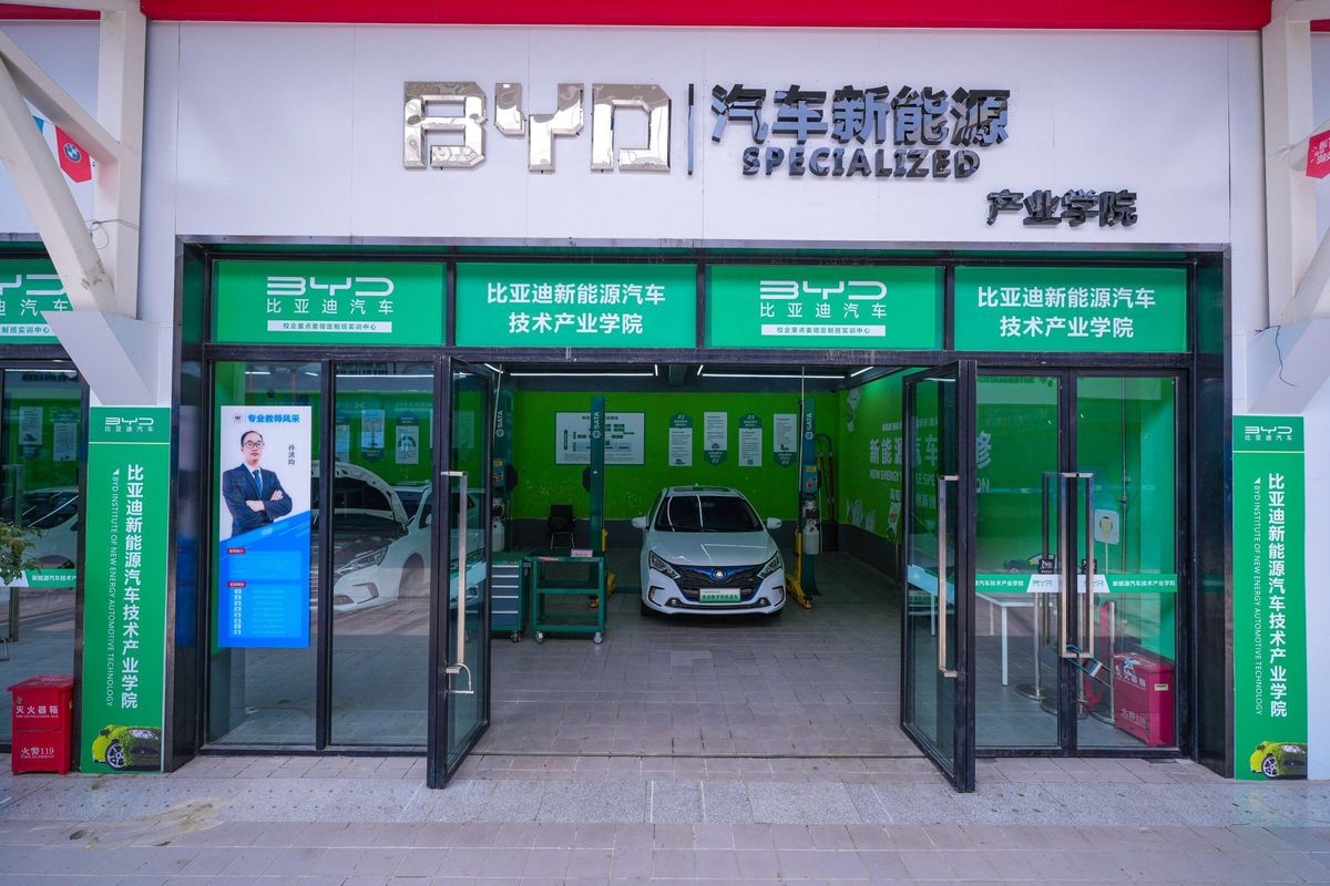 修车有前途吗工资高吗_汽修行业现状分析_新能源车对汽修行业的影响