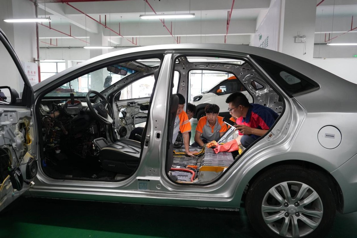 新能源车对汽修行业的影响_汽修行业现状分析_修车有前途吗工资高吗