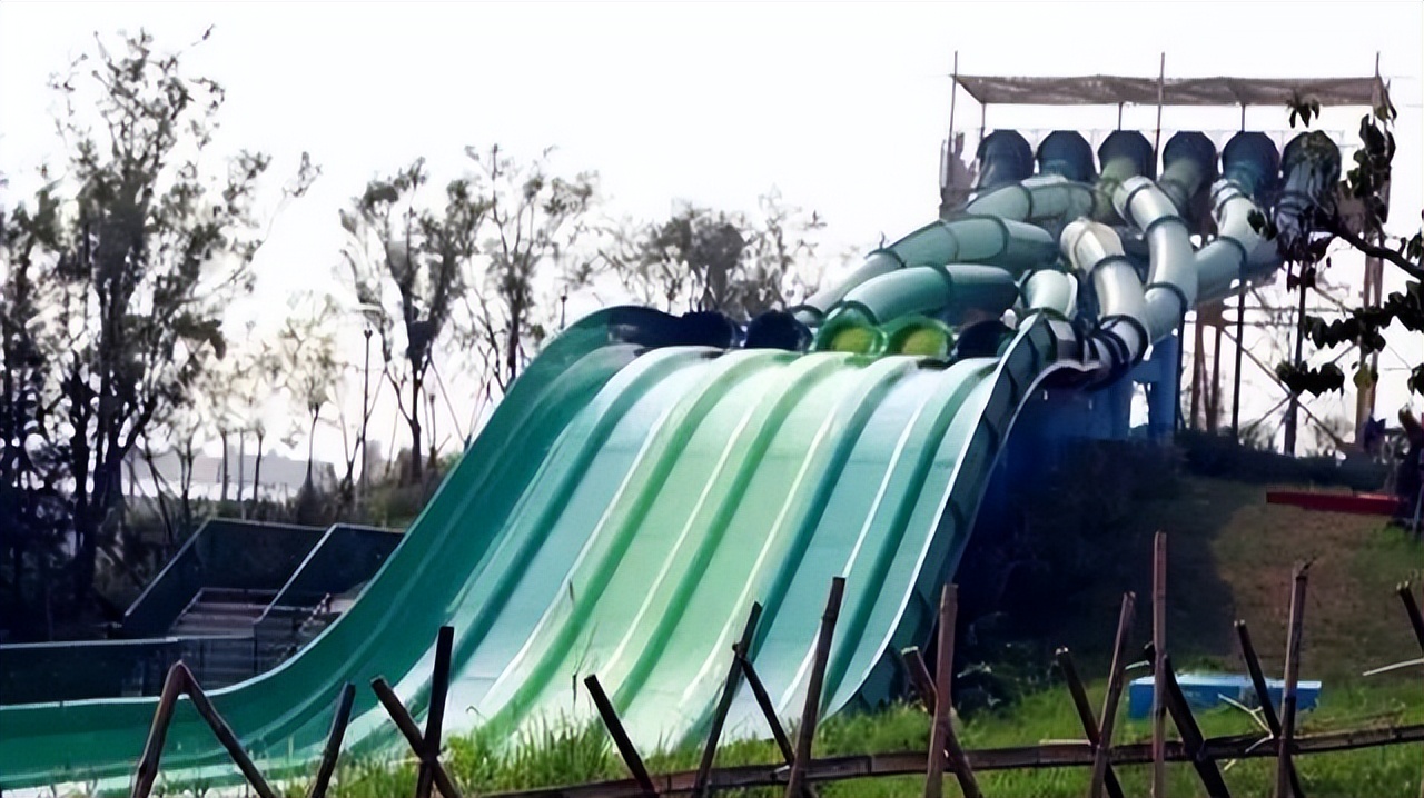 天津欢乐谷过山车项目_天津欢乐谷旅游自驾游_天津欢乐谷刺激游乐项目