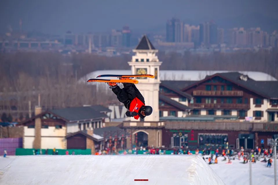 《北京冰雪嗨起来》之北京密云南山滑雪场的冰雪奇旅(图5) 北京南山滑雪场_密云南山滑雪场票价_密云南山滑雪场攻略