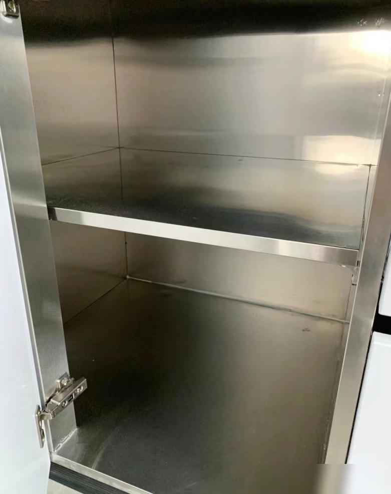 我家用了几年不锈钢橱柜,才发现:比木质的还香,耐用好看又实用(图5) 现代不锈钢橱柜选购指南_橱柜性价比_不锈钢橱柜优点