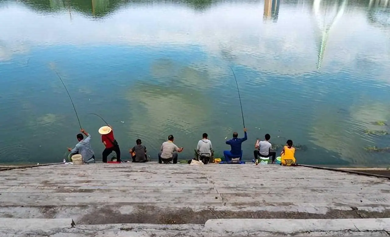 水库钓鱼技巧:选竿、选位与配饵(图3) 冷水型水库钓鱼技巧_水库钓鱼技巧_水库钓位选择