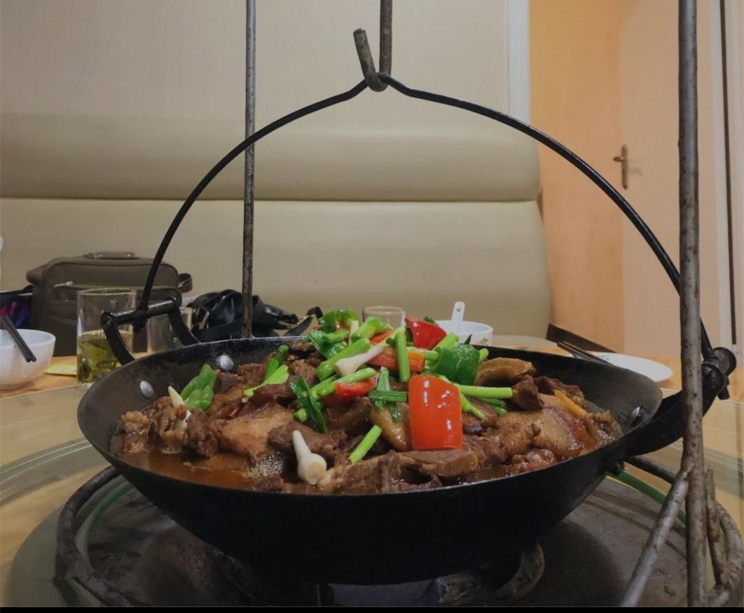 安徽“10大名菜”,你吃过几种?不愧属于八大菜系,实打实的好菜(图6) 徽菜特色菜_安徽传统美食推荐_火腿炖甲鱼是哪里名菜