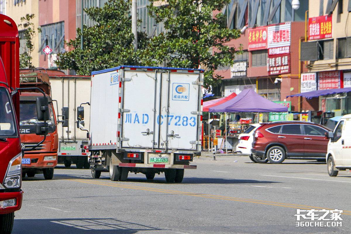 运营成本相差这么大？ 电车占绝对优势