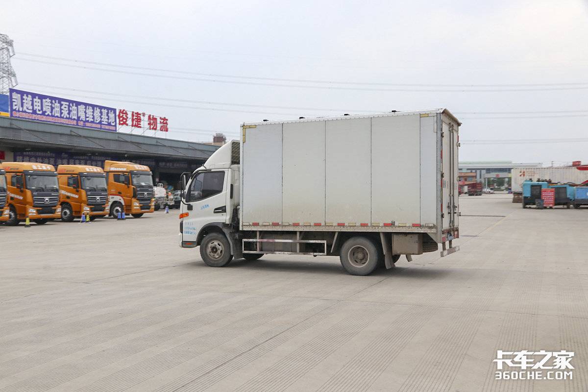 运营成本相差这么大？ 电车占绝对优势