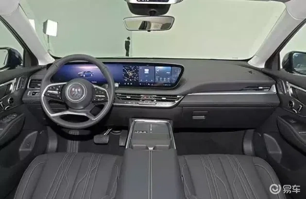 2025款别克君越上市,超低6.99L油耗,20.99万起,高性价比(图4) 君威2025款报价_2025款别克君越 百公里油耗不足7L 20.99万起