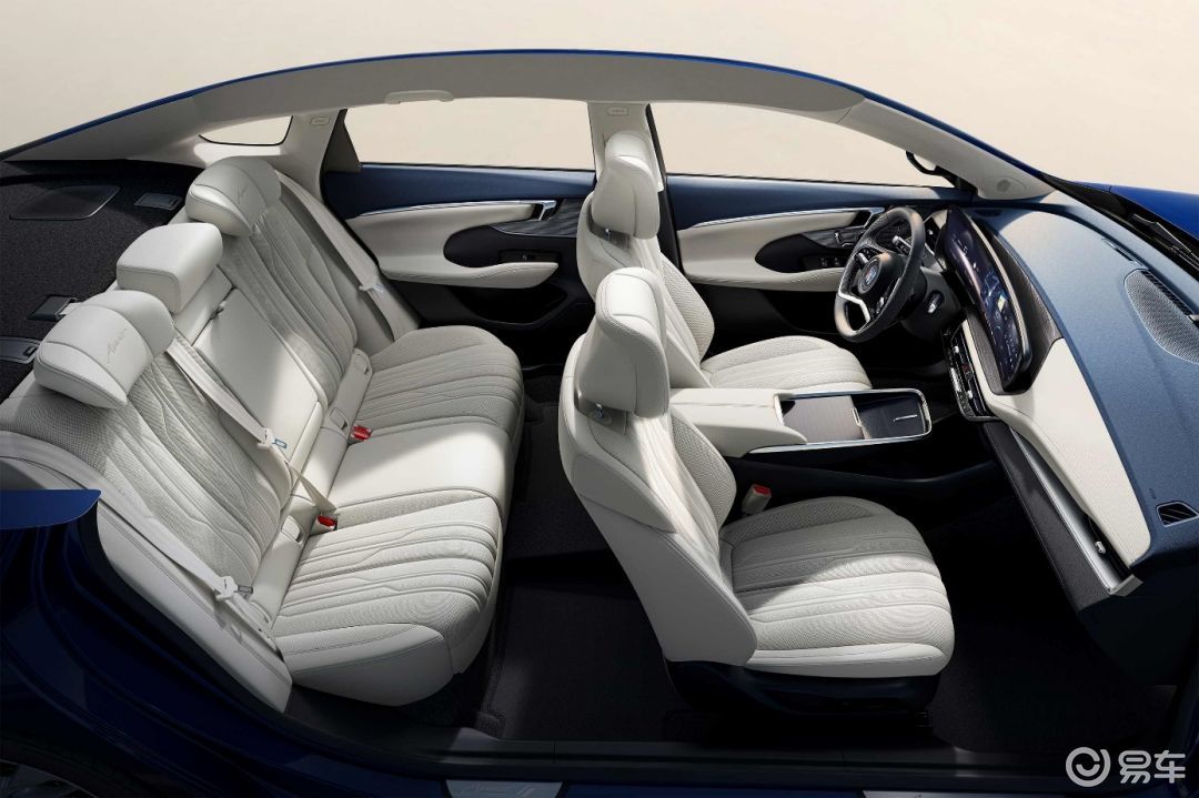 别克君越2025白金款上市 限时一口价15.99万起售(图8) 君威2025款报价_别克君越2025白金款_别克君越2025配置升级