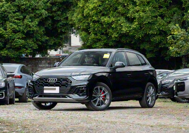 皆碑：降价12万的奥迪Q5L，是真香还是老古董？