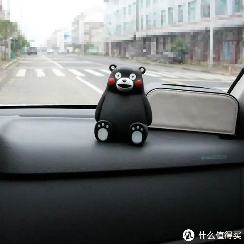 买了新车之后一般要买哪些配件?(图2) 买车配件推荐_新车必要的装饰 知乎_不推荐的车载配件