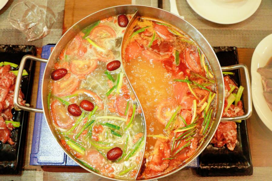 一口惊讶你的贵州美食,给胃来点惊喜!(图6) 酸汤鱼特色菜_贵州特色小吃介绍_贵州美食